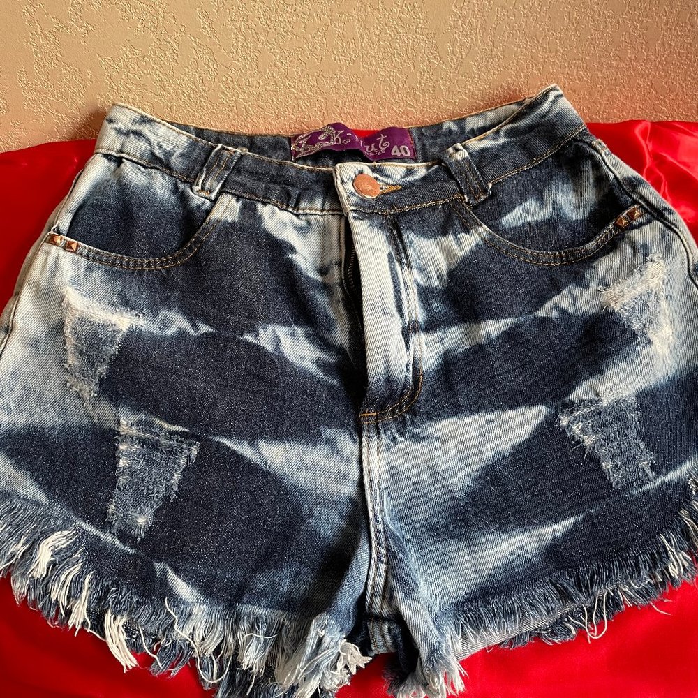 Cut Off Shorts
